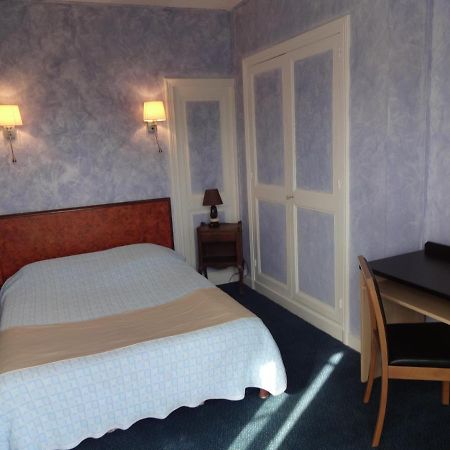Hotel La Champagne Ardenne Кабур Экстерьер фото