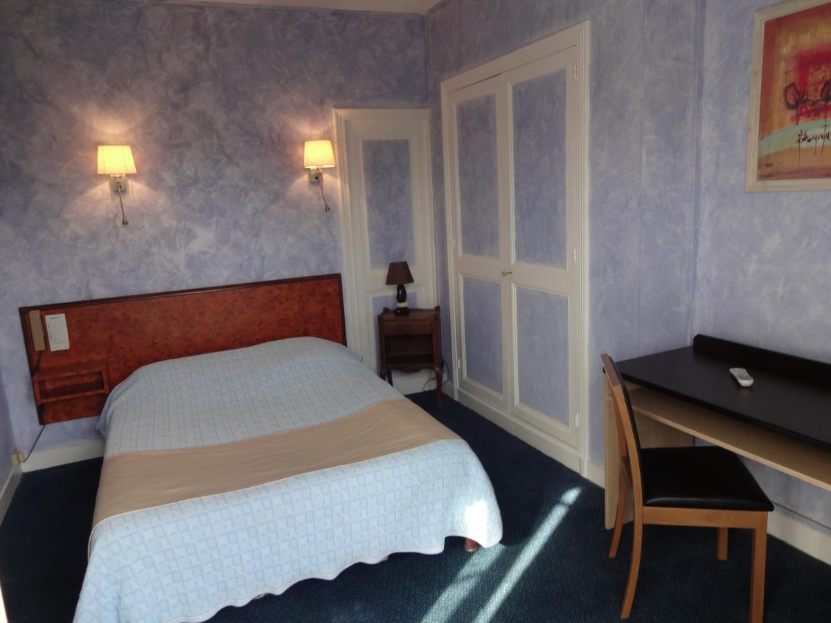 Hotel La Champagne Ardenne Кабур Экстерьер фото