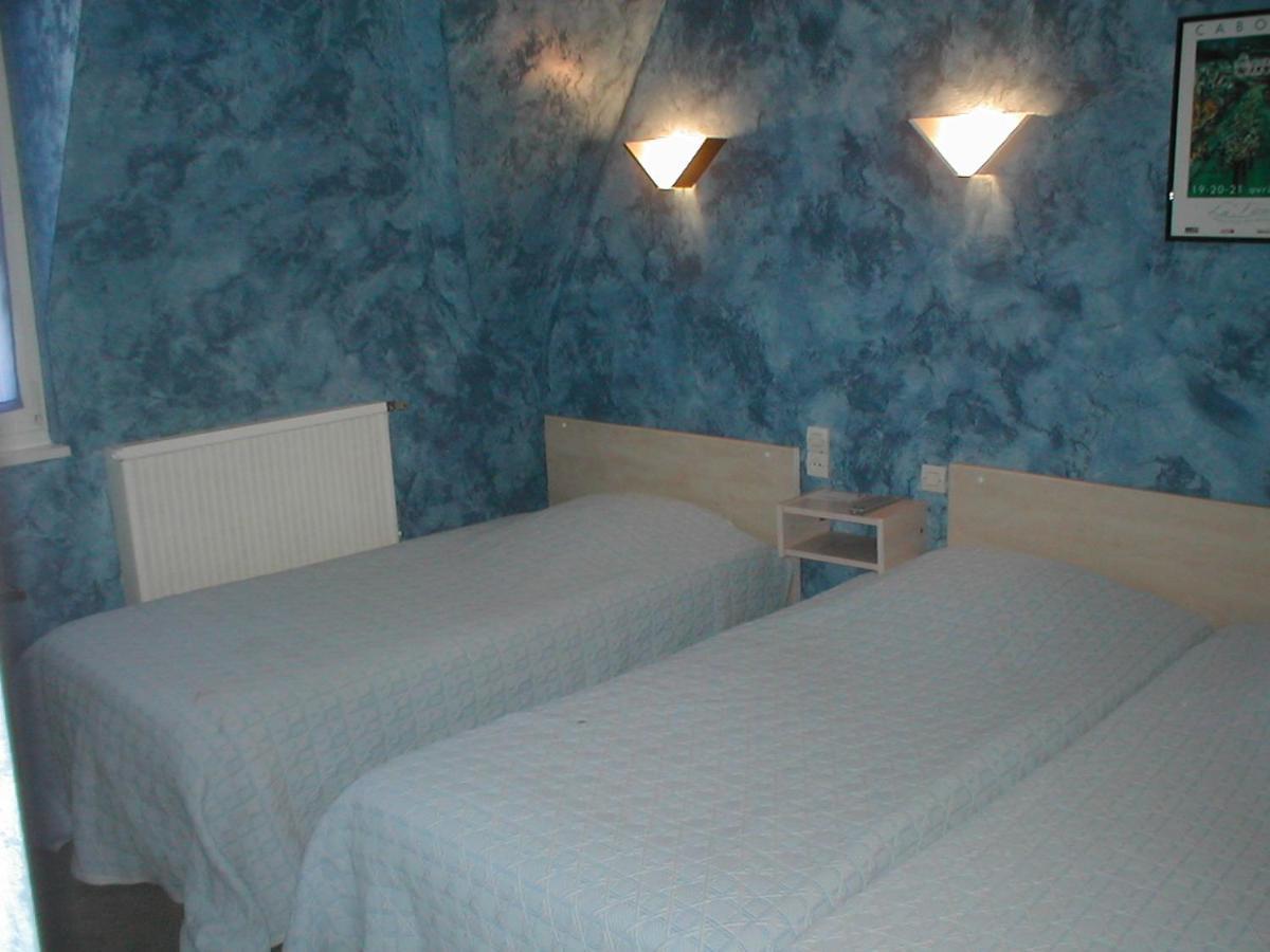 Hotel La Champagne Ardenne Кабур Номер фото