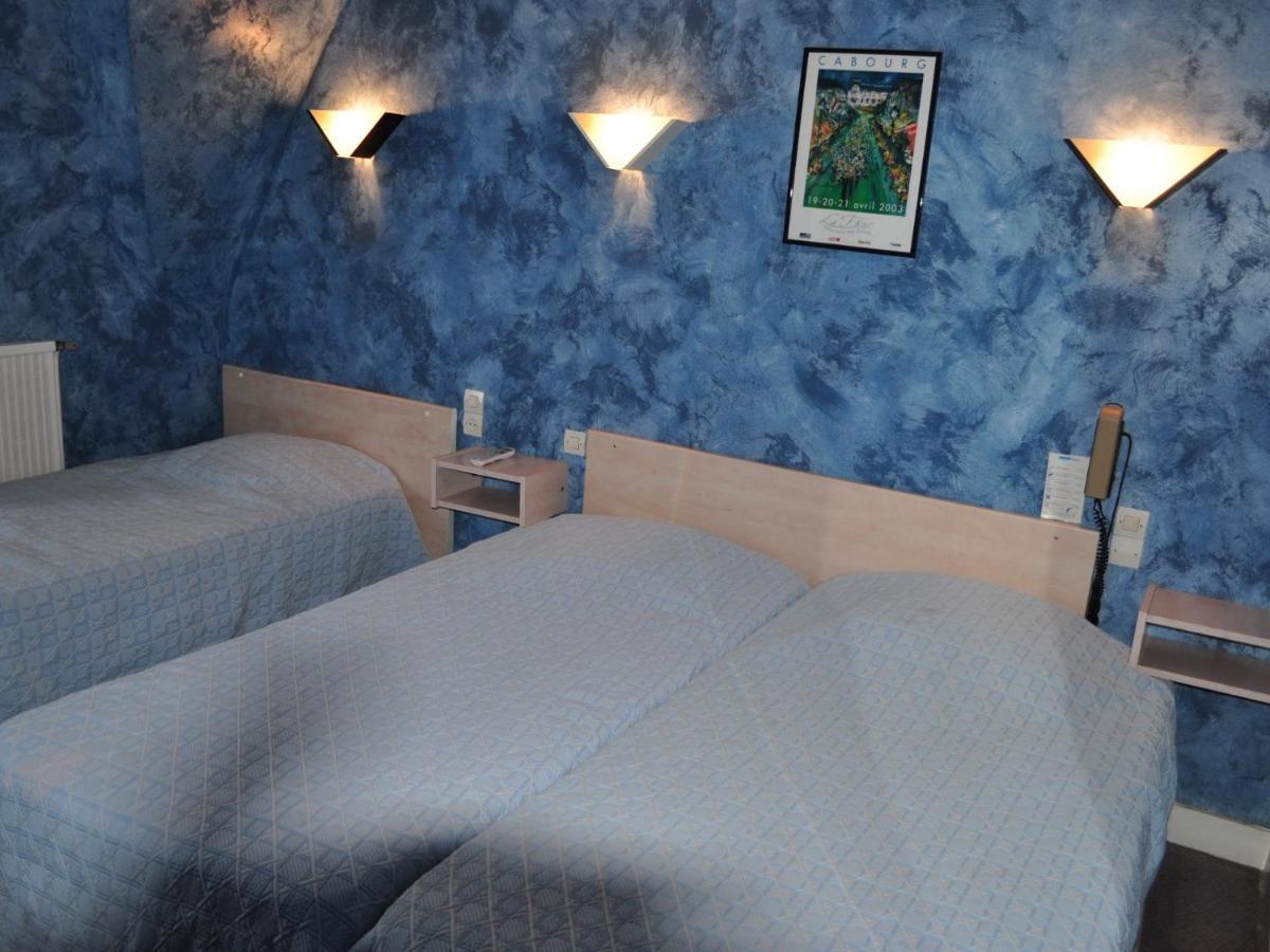 Hotel La Champagne Ardenne Кабур Номер фото